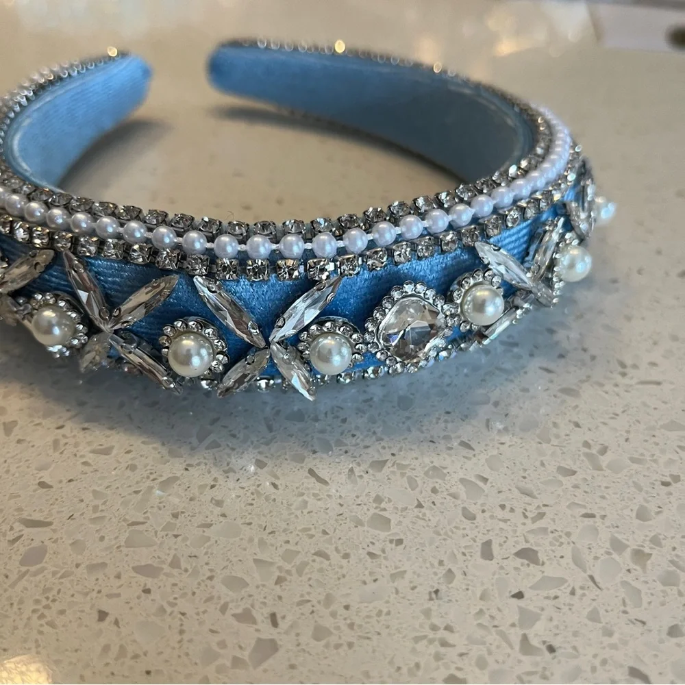 Elegant Blue and Silver Embellished Headband‎